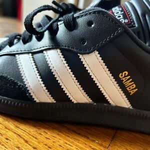 Adidas Sambas - Womens Sneaker